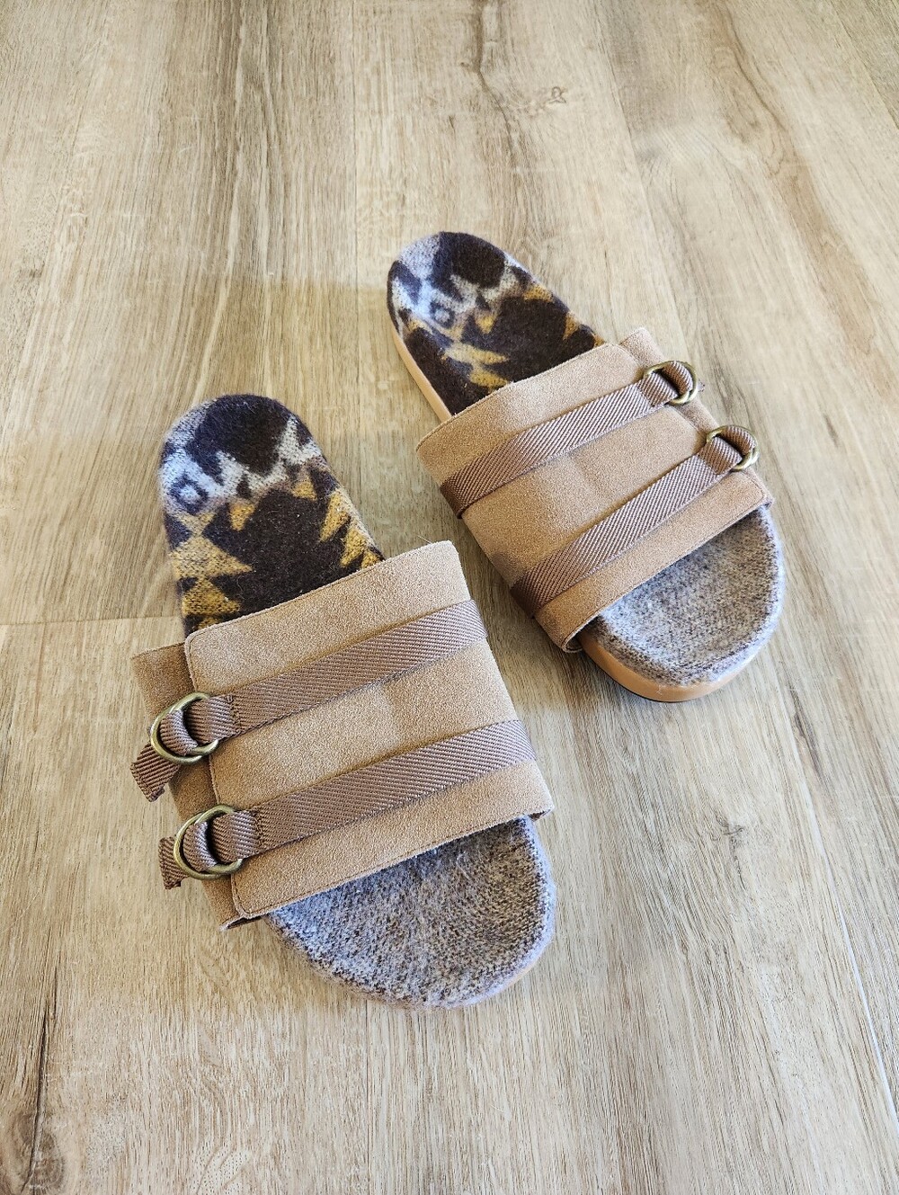 Commbi Otter Brown with Ashland Footbed The Rhoads Slide Sandals Men's Size 8